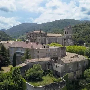 Bed & Breakfast D'etape Et De Groupe Du Clos Saint Roch, Viviers